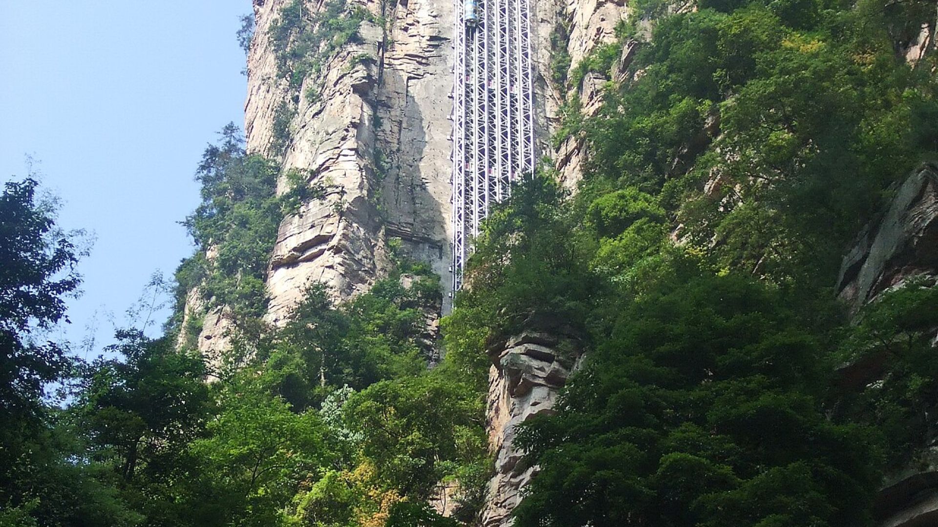 Ascensori più incredibili al mondo: il Bailong elevator