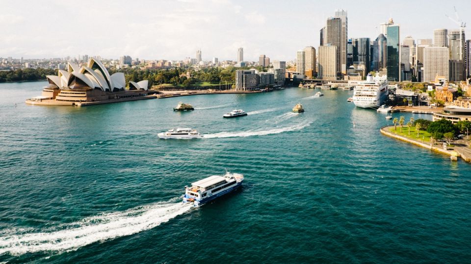 Città Più Accessibili al Mondo: Top 5 Senza Barriere Accessibilità Urbana Città Senza Barriere Curiosità & Record dal Mondo Design Inclusivo Viaggi Accessibili